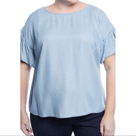Vince Camuto Tops - Vince Camuto ruffle sleeve Chambray blouse